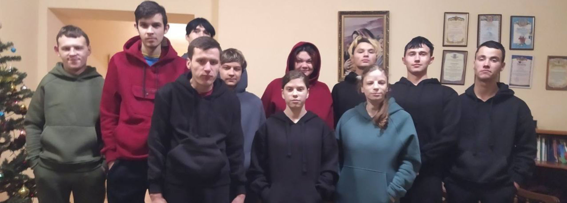 Допомога сиротам із Торецька